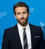 Райан Рейнольдс поделился трогательным фото малышки-дочери