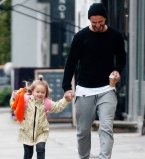 Папина дочка: Дэвид Бекхэм и Харпер Севен веселятся в Лондоне