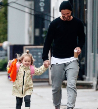 Папина дочка: Дэвид Бекхэм и Харпер Севен веселятся в Лондоне