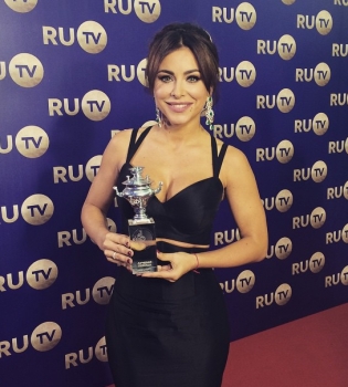 Ани Лорак - певица года по версии RU.TV 2015