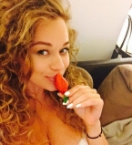 Яна Соломко на 9 месяце беременности