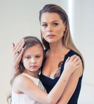 Ольга Фреймут с дочерью Златой