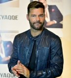 Красивый и одинокий: Рики Мартин мечтает о мужском счастье