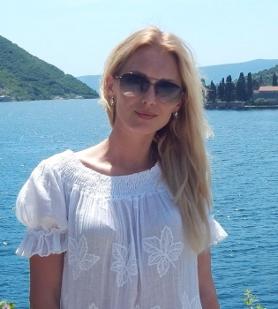 Аида Николайчук на море