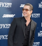 Брэда Питта обвинили в бисексуальности