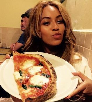 Звездные каникулы: Бейонсе, Джей-Зи и Блу Айви веселятся в Италии