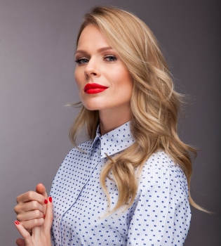 Ольга Фреймут в новой фотосессии