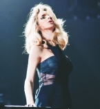 Loboda на концерте памяти Кузьмы Скрябина