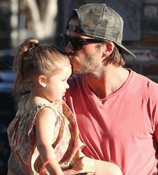 Фотофакт: дочь Дэвида Бекхэма начала играть в футбол