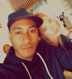 Всегда вместе: Даутцен Крус путешествует с любимым супругом