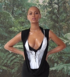 Жаркое лето: Бейонсе демонстрирует соблазнительную фигуру в откровенном купальнике