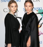 Звездная тусовка: Мэри-Кейт и Эшли Олсен отметили день рождения