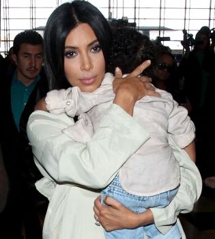 Крестины дочери Ким Кардашьян в Иерусалиме: новые фото