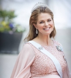 Принцесса Швеции Мадлен впервые показала новорожденного сына