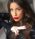 Кэти Топурия показала новорожденную дочь