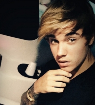 Джастин Бибер запустит собственную линию одежды