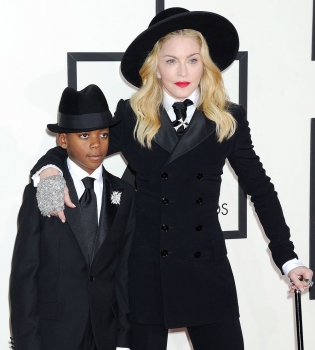 Мадонна с сыном Дэвидом