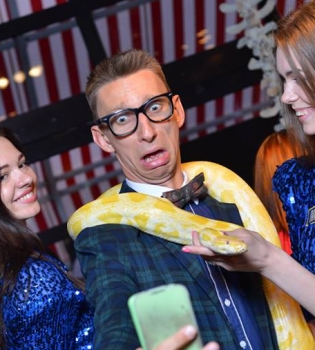 Украинские звезды рисковали своей жизнью на премьере Мир Юрского периода