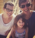 Милла Йовович с мужем и детьми отдыхает в Риме