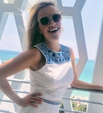 Спортивная семья: Риз Уизерспун на пробежке с мужем