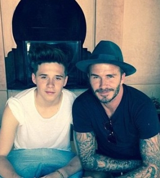 Настоящие мужчины: Дэвид и Бруклин Бекхэм боксируют в спортзале