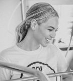 Бейонсе растрогала поклонников личными фотоснимками из детства