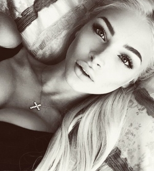 Бывшая жена Тимати снова увеличила грудь