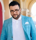 сенечкин презентет книгу