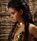 Нюша показала зажигательные индийские танцы в новом клипе