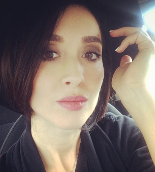 Зачем Анна Завальская переоделась в мужчину?