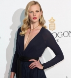 Супермодель Анна Вьялицына впервые стала мамой