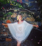 Полина Гагарина показала стройную фигуру в купальнике