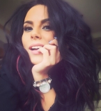 Сельский гламур: Настя Каменкских отдохнула в деревне