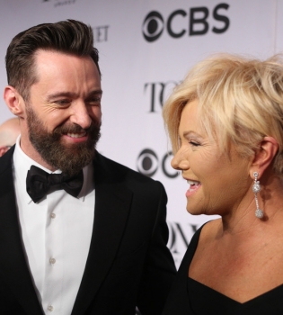 Жена Хью Джекмана запретила ему сниматься с Анджелиной Джоли