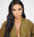 Счастливая семья: Ким Кардашьян и Канье Уэст с дочерью отдыхают на яхте