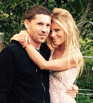 Дана Борисова публично призналась мужу в любви