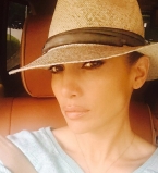 Дженнифер Лопес показала трогательное фото с дочерью