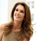 Дочь Синди Кроуфорд подписала свой первый модельный контракт