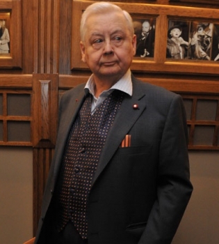 Олег Табаков