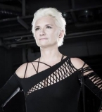 Диана Арбенина теперь блондинка