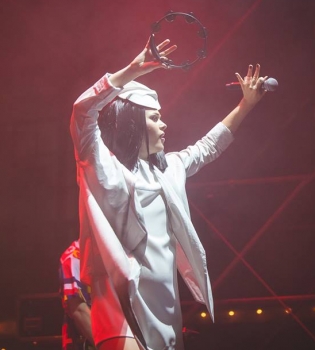 Юлия Санина беременна