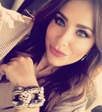 Ани Лорак селфи