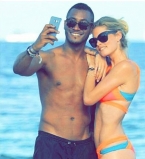 Романтика для двоих: Даутцен Крус с мужем на Ибице