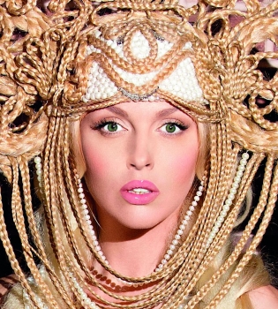 Оля Полякова новое фото