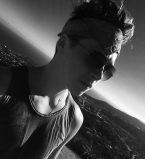 Бруклин Бекхэм показал трогательное фото с сестричкой Харпер