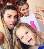 Анна Седокова и ее дочери