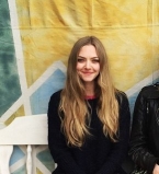 Прощай, длина: Аманда Сейфрид обескуражила публику короткой стрижкой