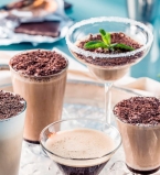 Летние коктейли на основе кофе в ресторане Атмосфера