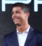 Щедрый подарок: Криштиану Роналду подарил своему агенту остров