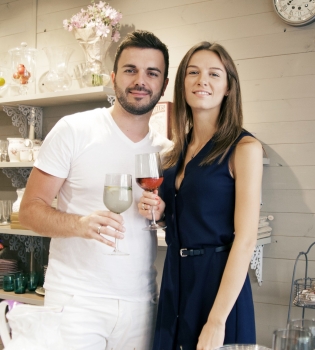 Григорий Решетник, Санта Димопулос и Лилия Ребрик украсили свой дом удивительными вещами из магазина Family Decor